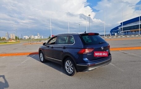 Volkswagen Tiguan II, 2017 год, 2 250 000 рублей, 4 фотография