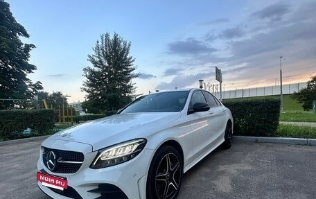 Mercedes-Benz C-Класс, 2019 год, 4 000 000 рублей, 3 фотография