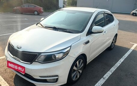 KIA Rio III рестайлинг, 2015 год, 900 000 рублей, 5 фотография