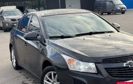 Chevrolet Cruze II, 2013 год, 595 000 рублей, 3 фотография