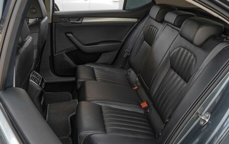 Skoda Superb III рестайлинг, 2019 год, 1 990 000 рублей, 9 фотография
