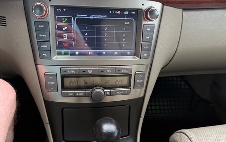 Toyota Avensis III рестайлинг, 2006 год, 1 100 000 рублей, 10 фотография