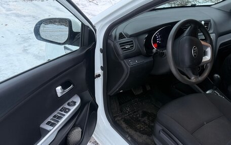 KIA Rio III рестайлинг, 2013 год, 898 000 рублей, 27 фотография