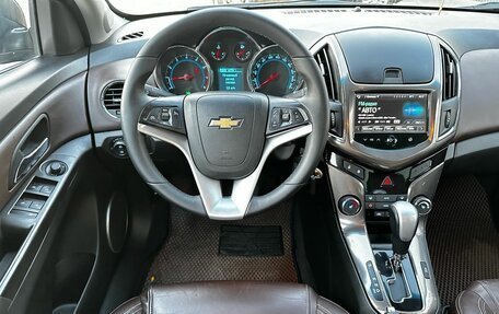 Chevrolet Cruze II, 2013 год, 980 000 рублей, 13 фотография