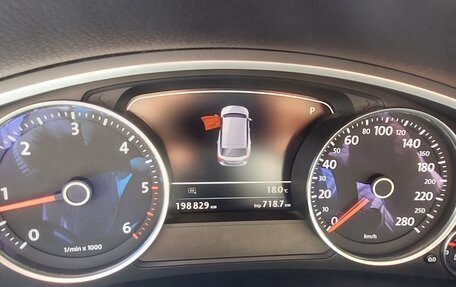 Volkswagen Touareg III, 2015 год, 2 550 000 рублей, 4 фотография
