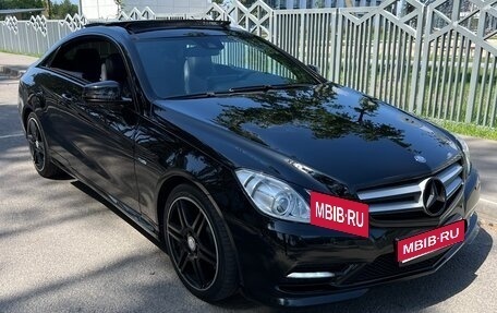 Mercedes-Benz E-Класс, 2012 год, 1 550 000 рублей, 1 фотография