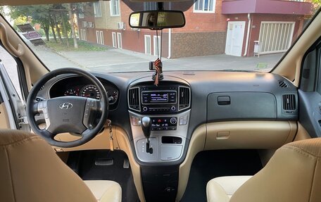 Hyundai H-1 II рестайлинг, 2018 год, 2 765 000 рублей, 15 фотография