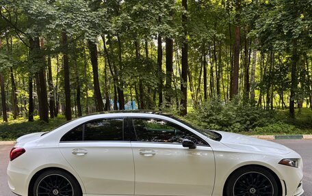 Mercedes-Benz A-Класс, 2021 год, 3 250 000 рублей, 4 фотография