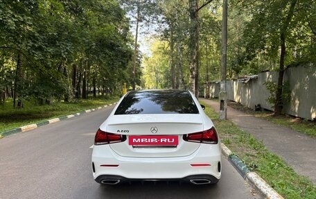 Mercedes-Benz A-Класс, 2021 год, 3 250 000 рублей, 6 фотография