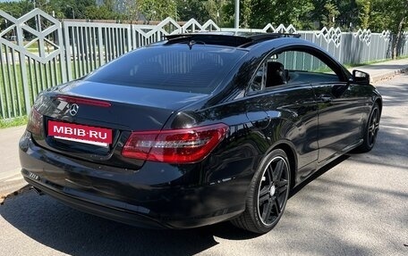 Mercedes-Benz E-Класс, 2012 год, 1 550 000 рублей, 3 фотография