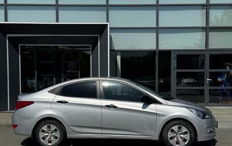 Hyundai Solaris II рестайлинг, 2015 год, 950 000 рублей, 4 фотография