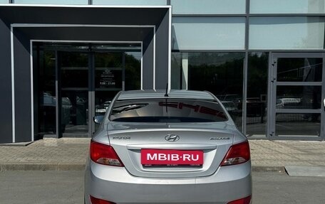Hyundai Solaris II рестайлинг, 2015 год, 950 000 рублей, 7 фотография