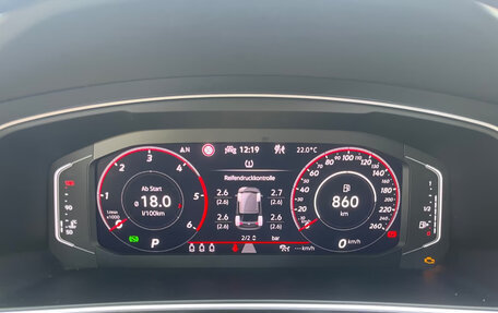 Volkswagen Tiguan II, 2022 год, 2 300 000 рублей, 8 фотография