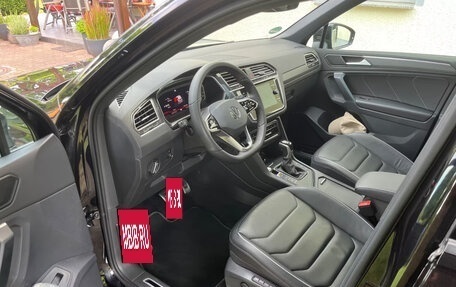 Volkswagen Tiguan II, 2022 год, 2 300 000 рублей, 6 фотография