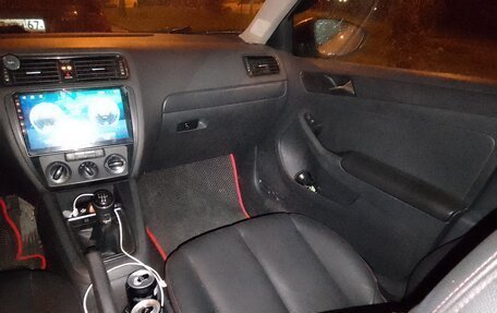 Volkswagen Jetta VI, 2015 год, 410 000 рублей, 12 фотография