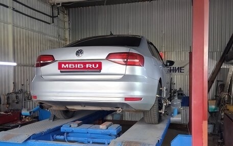 Volkswagen Jetta VI, 2015 год, 410 000 рублей, 6 фотография