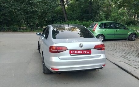 Volkswagen Jetta VI, 2015 год, 410 000 рублей, 3 фотография