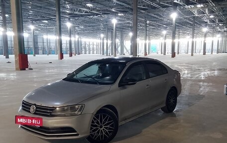Volkswagen Jetta VI, 2015 год, 410 000 рублей, 10 фотография