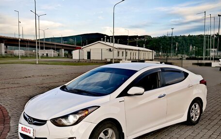 Hyundai Avante, 2011 год, 930 000 рублей, 2 фотография