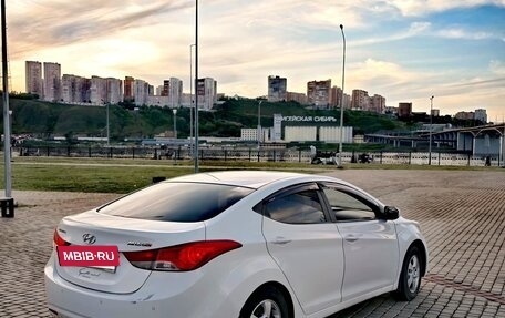 Hyundai Avante, 2011 год, 930 000 рублей, 3 фотография