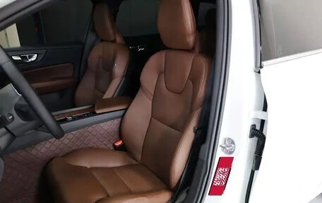 Volvo V60 II, 2024 год, 3 790 099 рублей, 18 фотография