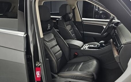 Volkswagen Touareg III, 2020 год, 4 385 000 рублей, 17 фотография