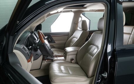 Toyota Land Cruiser 200, 2013 год, 2 940 000 рублей, 10 фотография