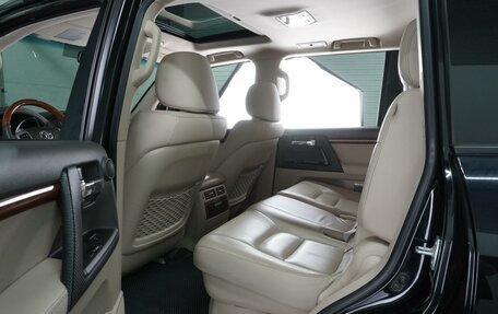 Toyota Land Cruiser 200, 2013 год, 2 940 000 рублей, 11 фотография