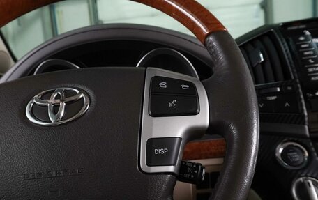 Toyota Land Cruiser 200, 2013 год, 2 940 000 рублей, 20 фотография