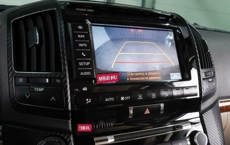 Toyota Land Cruiser 200, 2013 год, 2 940 000 рублей, 23 фотография