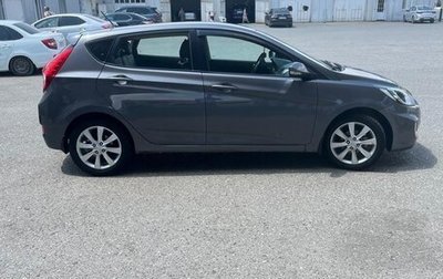 Hyundai Solaris II рестайлинг, 2012 год, 900 000 рублей, 1 фотография