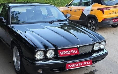 Jaguar XJR III (X350), 1999 год, 890 000 рублей, 1 фотография