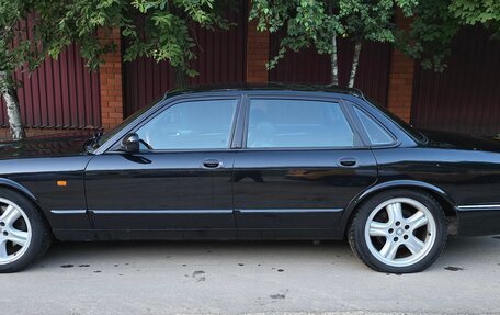 Jaguar XJR III (X350), 1999 год, 890 000 рублей, 3 фотография