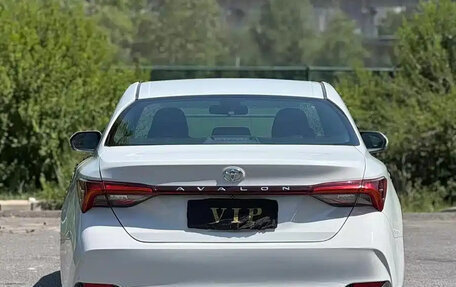 Toyota Avalon, 2022 год, 2 000 000 рублей, 5 фотография