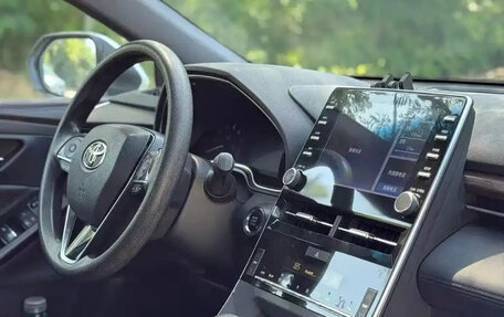 Toyota Avalon, 2022 год, 2 000 000 рублей, 10 фотография