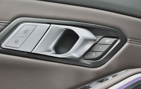 BMW 3 серия, 2022 год, 3 000 000 рублей, 30 фотография