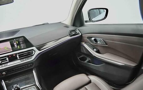 BMW 3 серия, 2022 год, 3 000 000 рублей, 24 фотография