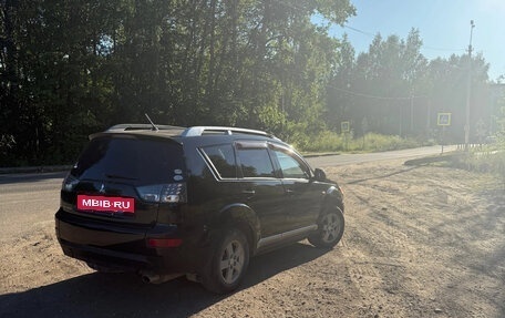 Mitsubishi Outlander III рестайлинг 3, 2007 год, 950 000 рублей, 3 фотография