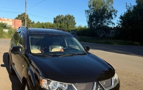 Mitsubishi Outlander III рестайлинг 3, 2007 год, 950 000 рублей, 4 фотография