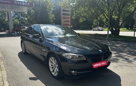 BMW 5 серия, 2012 год, 1 900 000 рублей, 3 фотография