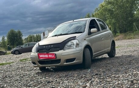 Toyota Vitz, 2002 год, 385 000 рублей, 2 фотография