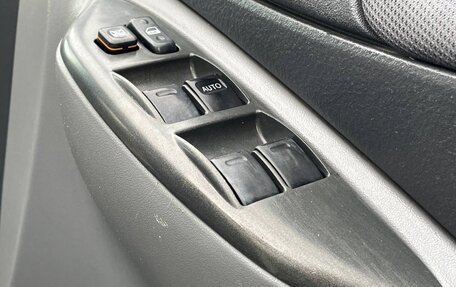 Toyota Vitz, 2002 год, 385 000 рублей, 19 фотография