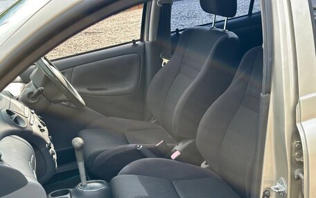 Toyota Vitz, 2002 год, 385 000 рублей, 21 фотография