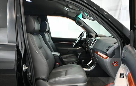 Toyota Land Cruiser Prado 120 рестайлинг, 2006 год, 2 180 000 рублей, 9 фотография
