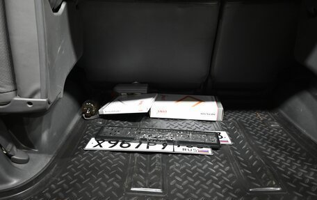 Toyota Land Cruiser Prado 120 рестайлинг, 2006 год, 2 180 000 рублей, 13 фотография