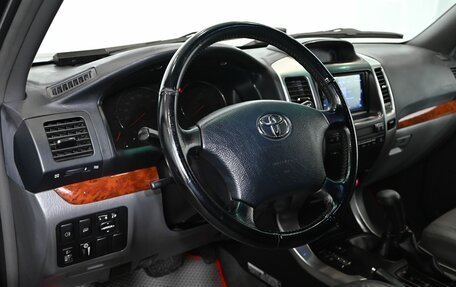 Toyota Land Cruiser Prado 120 рестайлинг, 2006 год, 2 180 000 рублей, 15 фотография