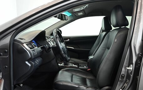 Toyota Camry, 2016 год, 2 050 000 рублей, 10 фотография