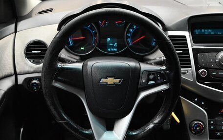 Chevrolet Cruze II, 2011 год, 950 000 рублей, 15 фотография