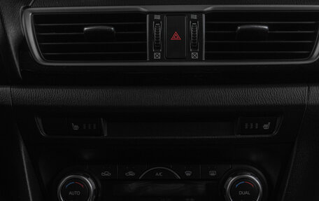 Mazda 3, 2015 год, 1 579 000 рублей, 14 фотография