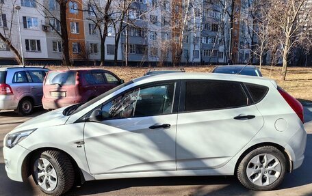 Hyundai Solaris II рестайлинг, 2015 год, 1 100 000 рублей, 9 фотография